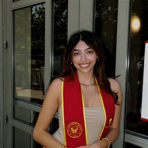 Son of '80s Rock Icon Explains Why Rock Isn't Dead: 'That's Really ...