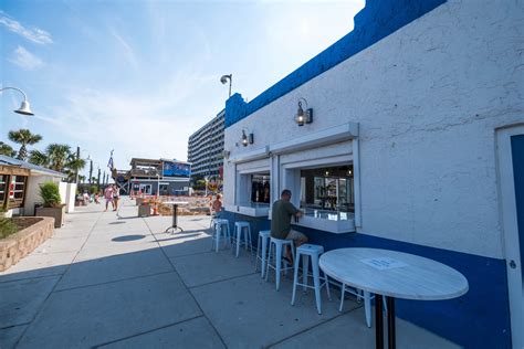 11 BEST Carolina Beach Restaurants to Try - Lost In The Carolinas