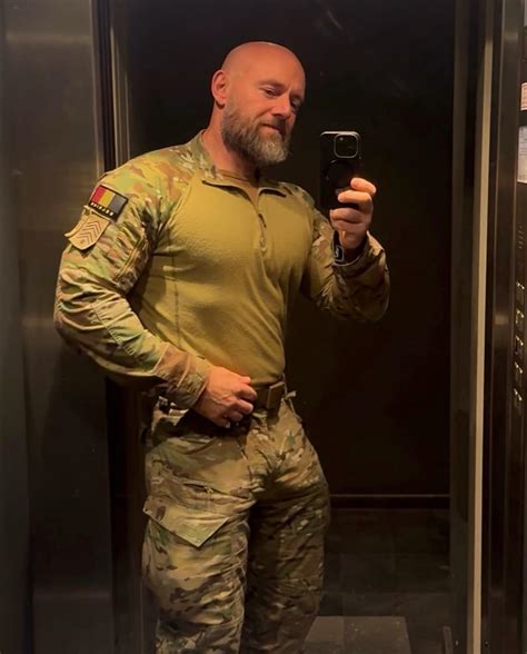 Sexy Bald Men | 🔥: @flixflexen - - - #bald #shave #frankfurt #german # ...