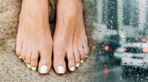 ਬਾਰਸ਼ ਦੇ ਮੌਸਮ ਵਿਚ ਔਰਤਾਂ ਇਸ ਤਰ੍ਹਾਂ ਕਰਨ ਅਪਣੇ ਪੈਰਾਂ ਦੀ ਦੇਖਭਾਲ