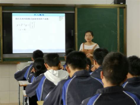 2023湖南省高中排名出炉，长郡中学位居首位，湘潭一中是匹黑马_长沙_第一中学_教学楼