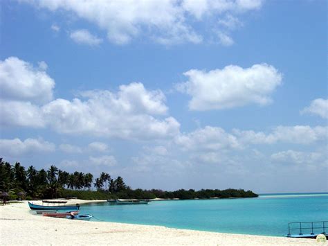 Bangaram Island in Lakshadweep - Explore Beaches, Relax & Fun Activities
