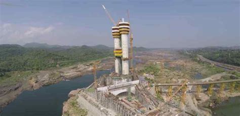 Statue of Unity Construction 的图像结果