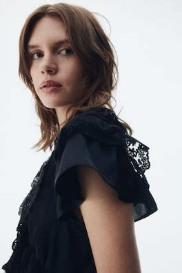 Flounce-trimmed satin blouse - Black - Ladies | H&M IN