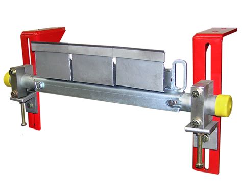 Razor-Back® Belt Cleaner - ASGCO Conveyor Solutions