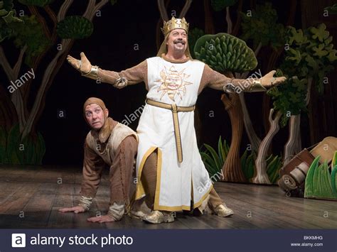 Monty Python Camelot Musical 的图像结果