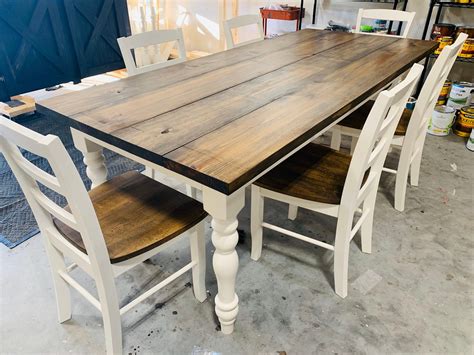 20+ Rustic Farmhouse Dining Table And Chairs