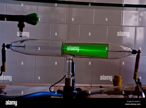 Image result for Cathode Ray Tube Spectrum Analyzer