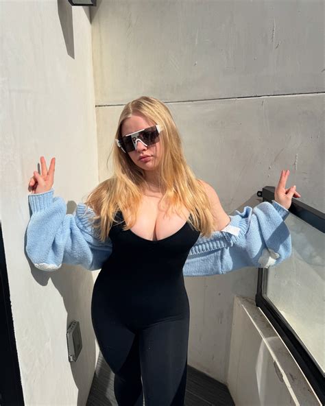 Lilly May (@lillymayloveyou) • Instagram photos and videos