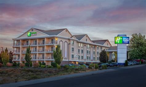 HOLIDAY INN EXPRESS & SUITES RICHLAND BY IHG - Hotel Reviews, Photos ...