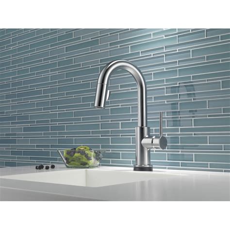 Delta Trinsic Touch2O Arctic Stainless Single Handle Touch-on Bar and ...