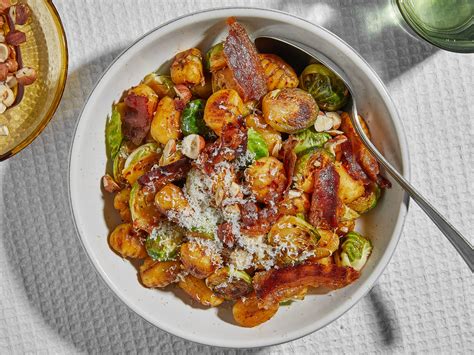Crispy pan-fried gnocchi with Brussels sprouts | Recipe | Kitchen Stories