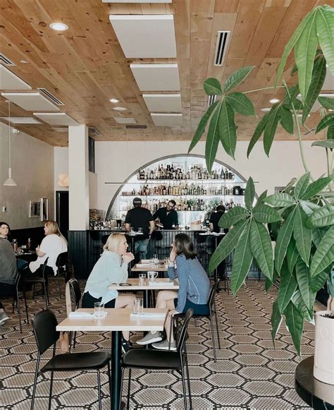 Roze Pony - Restaurant Review | Nashville Go