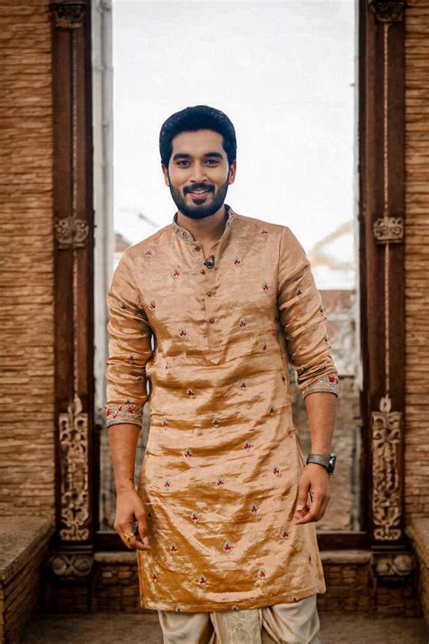 Antique gold tissue Pattu kurta with detailed Zardosi work – GROOM2B