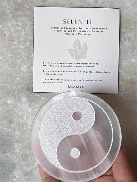 Selenite Charging Plate - Yin Yang – Tarakaya Silver