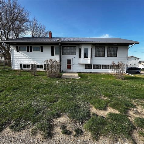 64 1st Ave, Sweet Grass, MT 59484 | MLS #30005077 | Zillow