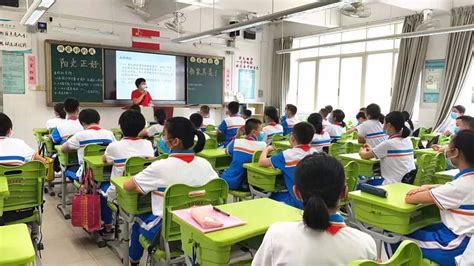 深圳发布学位预警背后：用地紧张致基础教育矛盾存在多年|界面新闻 · 中国
