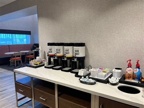 HAMPTON INN AND SUITES INDIANAPOLIS WEST SPEEDWAY - Hotel Reviews ...