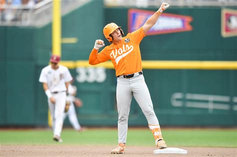 Tennessee vs Florida State score updates in College World Series