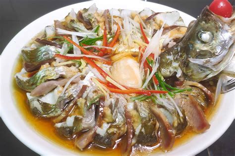 四川雅安，农村乡镇小饭馆，靠一道酸菜鱼出名，30一斤，我一个人吃了一盆，真是过瘾-罗小迪美食-罗小迪美食-哔哩哔哩视频