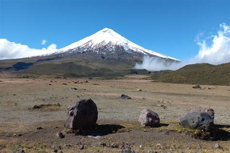 2026 2 volcanoes Cotopaxi and Quilotoa in 1 Day (with Reviews)