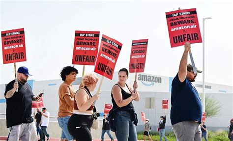 40 Countries' "Make Amazon Pay" Protests Threaten Black Friday Sales