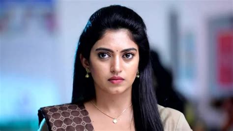 Deivam Thantha Poove TV Serial - Watch Deivam Thantha Poove Online All ...