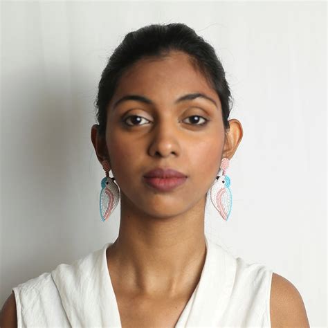 Get Starfish & Shell Round Necklace at ₹ 1365 | LBB Shop