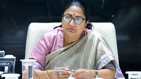 Delhi govt working on multiple projects to improve road infrastructure