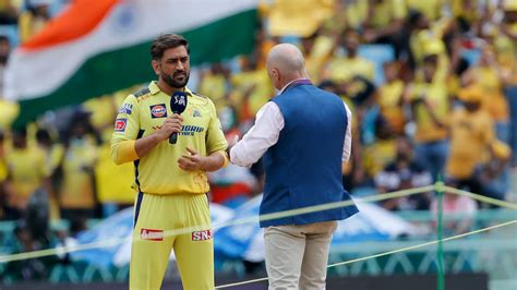 Dhoni goes nine times XII in an IPL that had four 200s in a day - ESPN