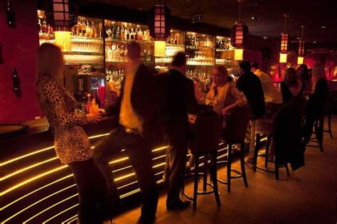 Να περνάς καλά θέλω (στο μπαρ) - BitterBooze