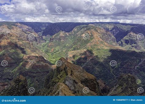 Waimea Canyon Lookout in Waimea Canyon State Park, Kauai, Hawaii ...