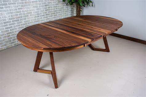 Round Expandable Dining Room Tables