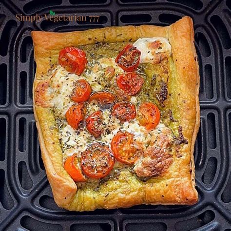 Air Fryer Puff Pastry Pizza Recipe - simplyvegetarian777