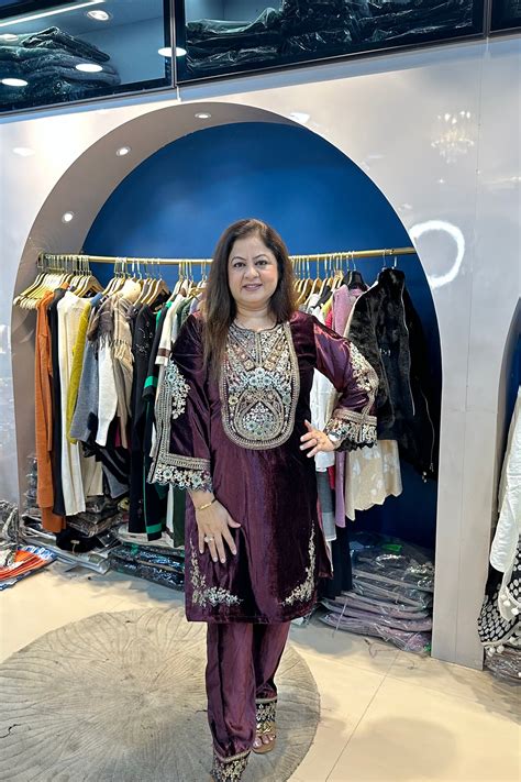 Velvet Pakistani Co-ord Set – Raas by Riya