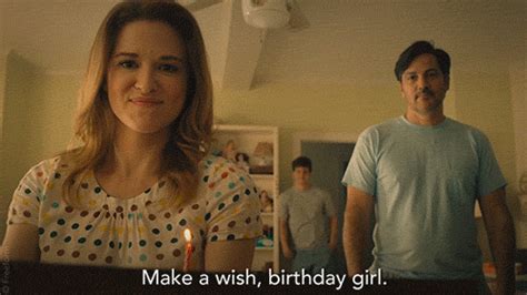 Female Happy Birthday GIFs | GIFDB.com