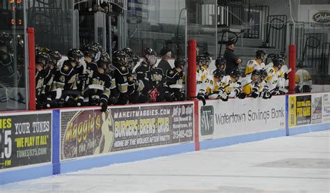 All-Army Ice Hockey Team hosts West Point Club Hockey Team in scrimmage ...
