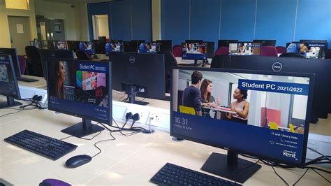 Information Computer Room 的图像结果