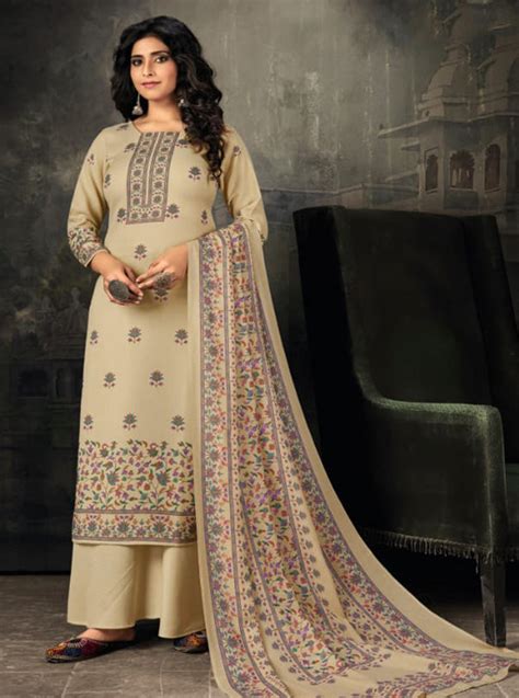 Buy Unstitched Suits Dress Materials for Women / Ladies Online – Stilento