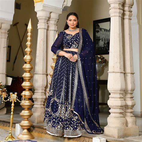 Buy Luxury Bridal Lehenga For Women | Meera Plus Size