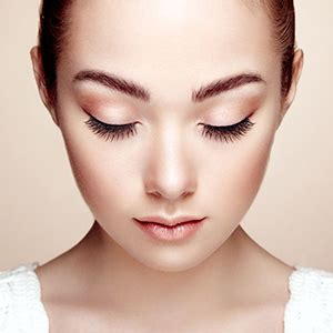 VAADI HERBALS Vitamin C Fairness Facial Serum - Brightens Skin ...