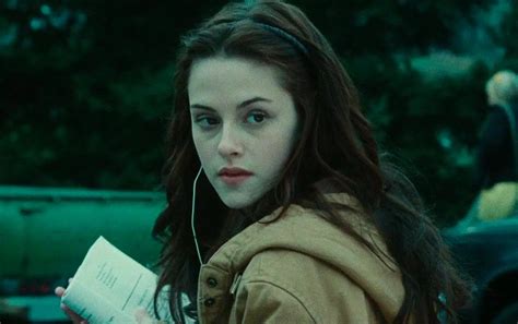 A TWILIGHT Remake Directed By Kristen Stewart? She's On Board