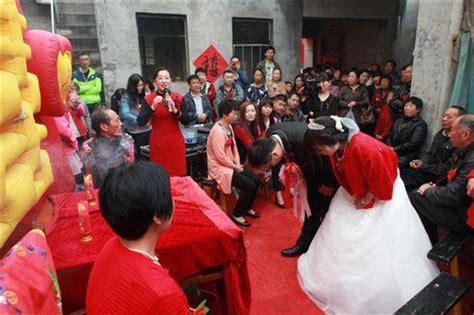 111对新人在济南集体领到结婚证，开启幸福之旅 - 济南社会 - 舜网新闻