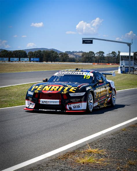 Jobs With Us | Grove Racing