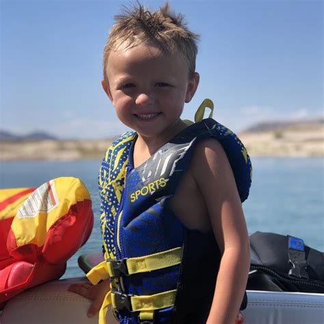 Wik Wik No Sensor 的图像结果