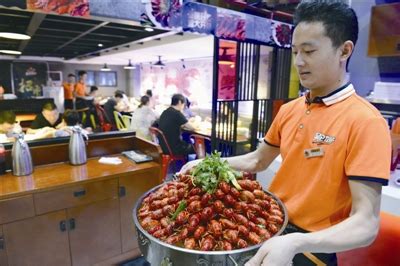 10家深圳最火爆的小龙虾店，收藏了一家家吃！