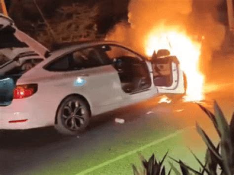 BMW car catches fire on Sikar-Jhunjhunu highway with 6 onboard ...