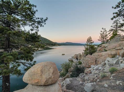 6 Easy-to-Reach Big Bear Hiking Trails | Vacasa | Big bear hiking, Big ...