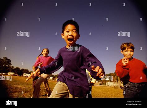 Running Children 的图像结果