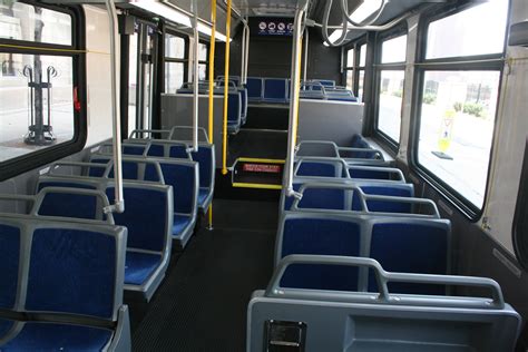 MCTS Unveils New Buses » Urban Milwaukee